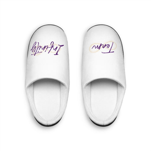 Cozy Women's Indoor Slippers with Stylish Script Design, Perfect for Relaxing at Home or Gifting, Ideal for Holidays and Cozy Nights, [...]